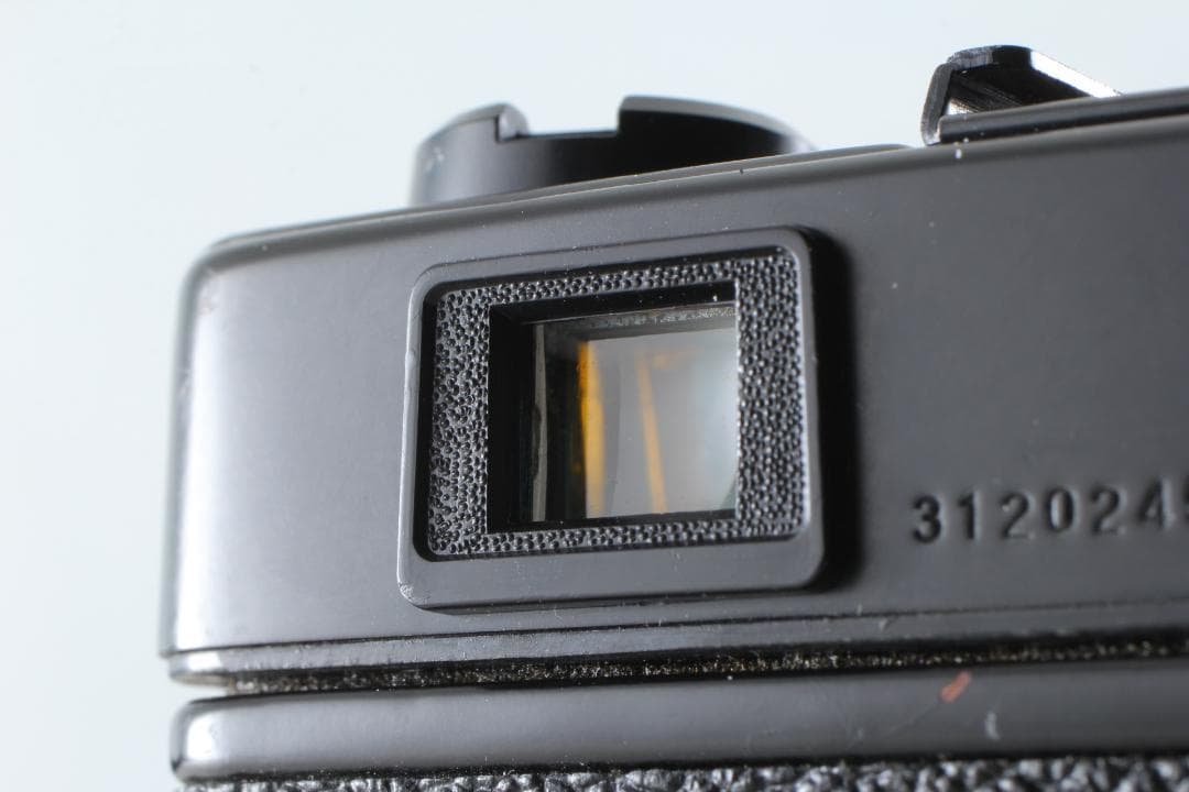にゃーす　Yashica Electro 35 CCN WIDE露出計OK