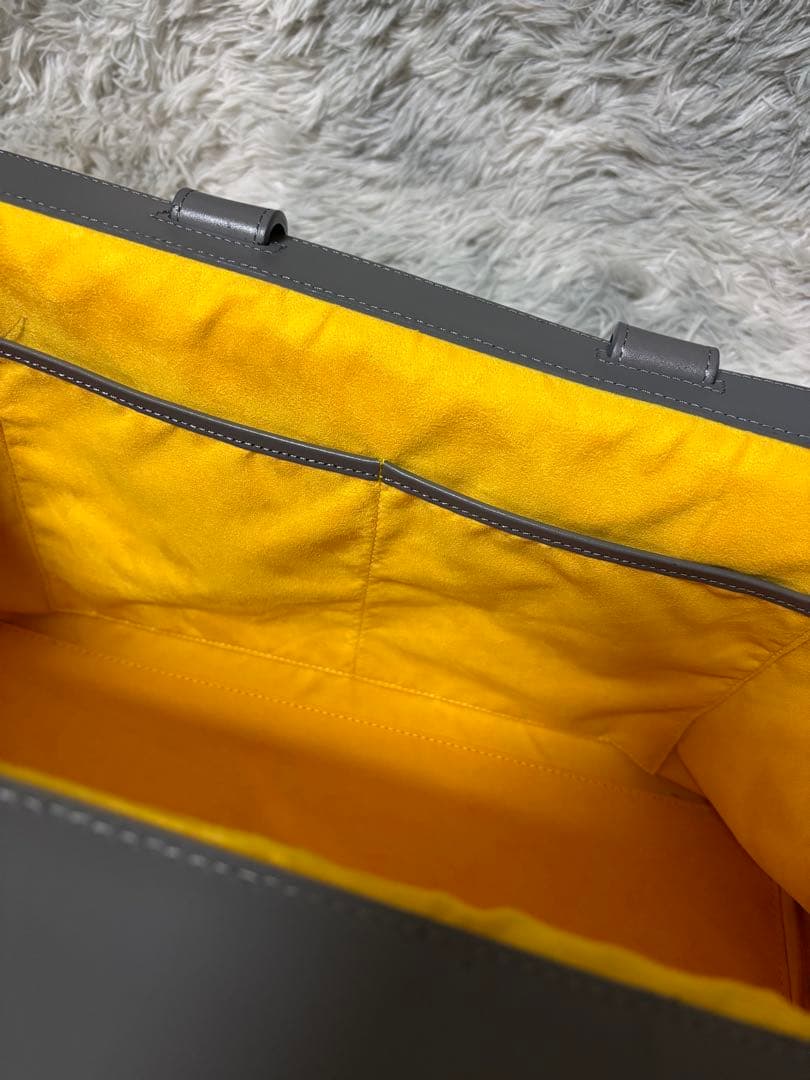 Resurrection レザレクション　トートバック