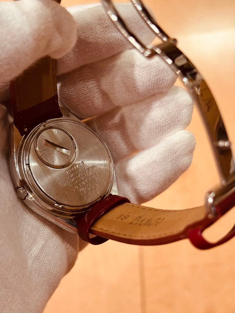 ぎ*ら様 貴重稼動品‼️ CITIZEN 初期型クリストロン ウルトラマン