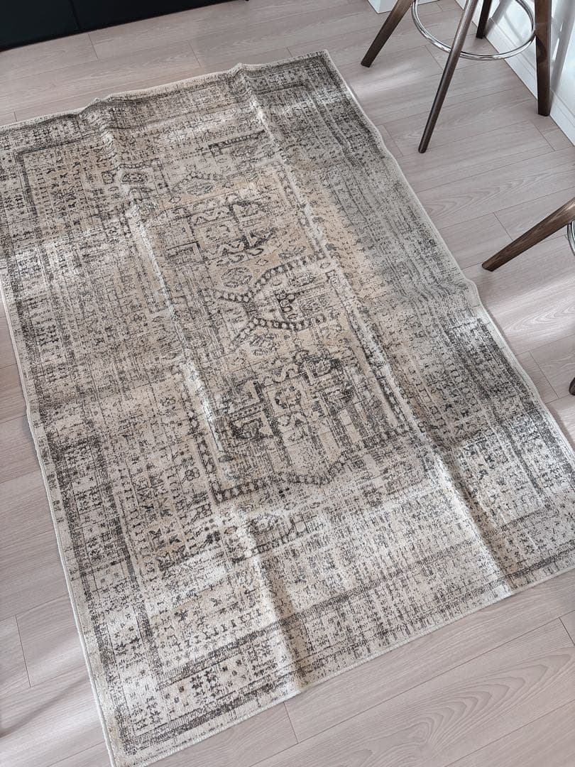 みるみる unicoラグ　NEVELネヴェル ベージュ 120×180cm