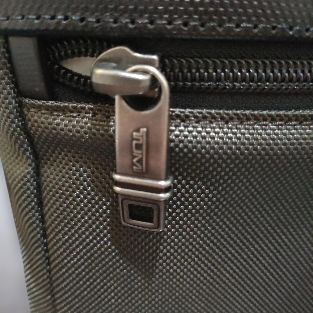 TUMIバック　026141WL2E　ほぼ未使用