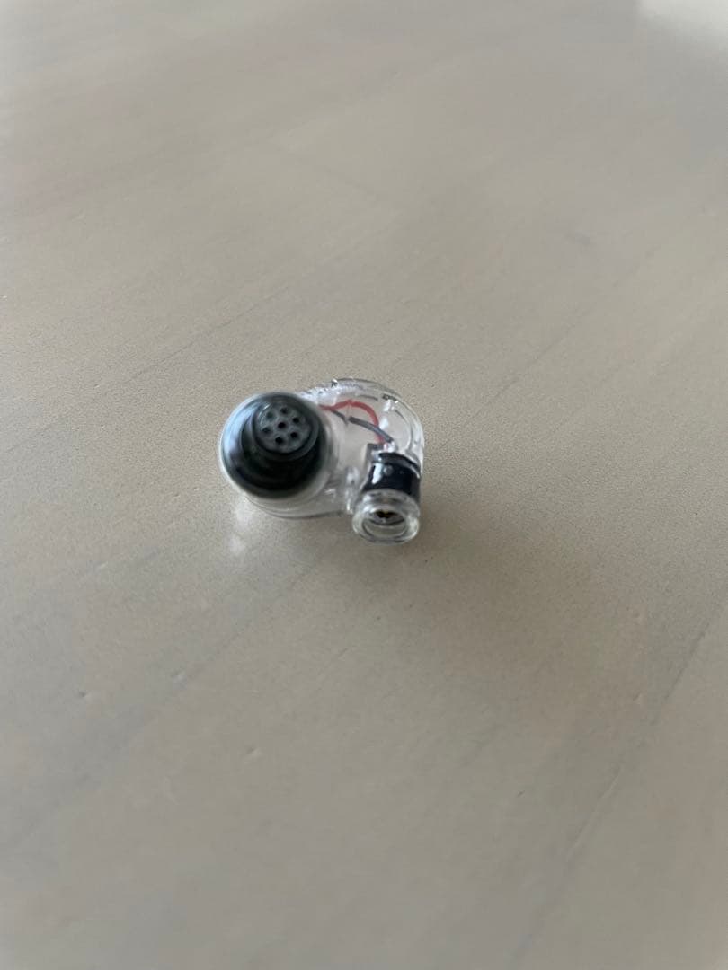 【左イヤホンのみ】SENNHEISER IE 400 PRO（クリスタル）