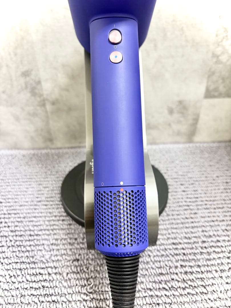 【美品】ダイソン dyson ドライヤー HD08