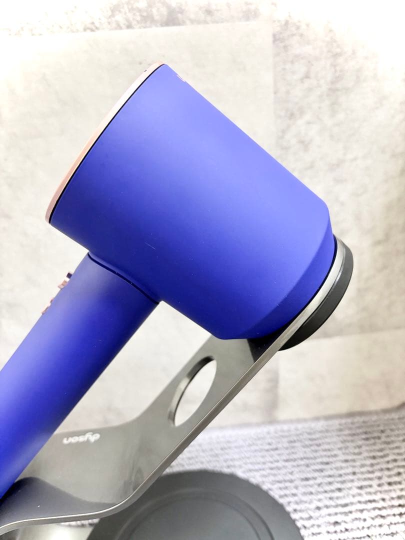 【美品】ダイソン dyson ドライヤー HD08