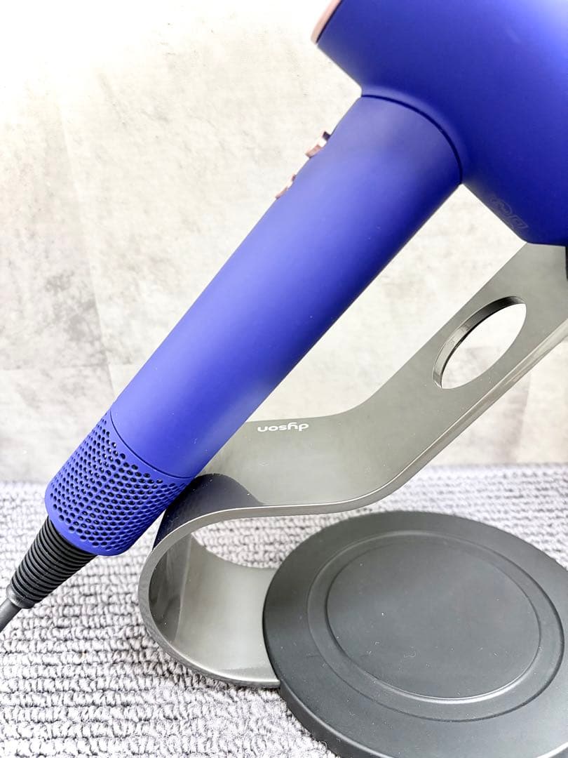 【美品】ダイソン dyson ドライヤー HD08