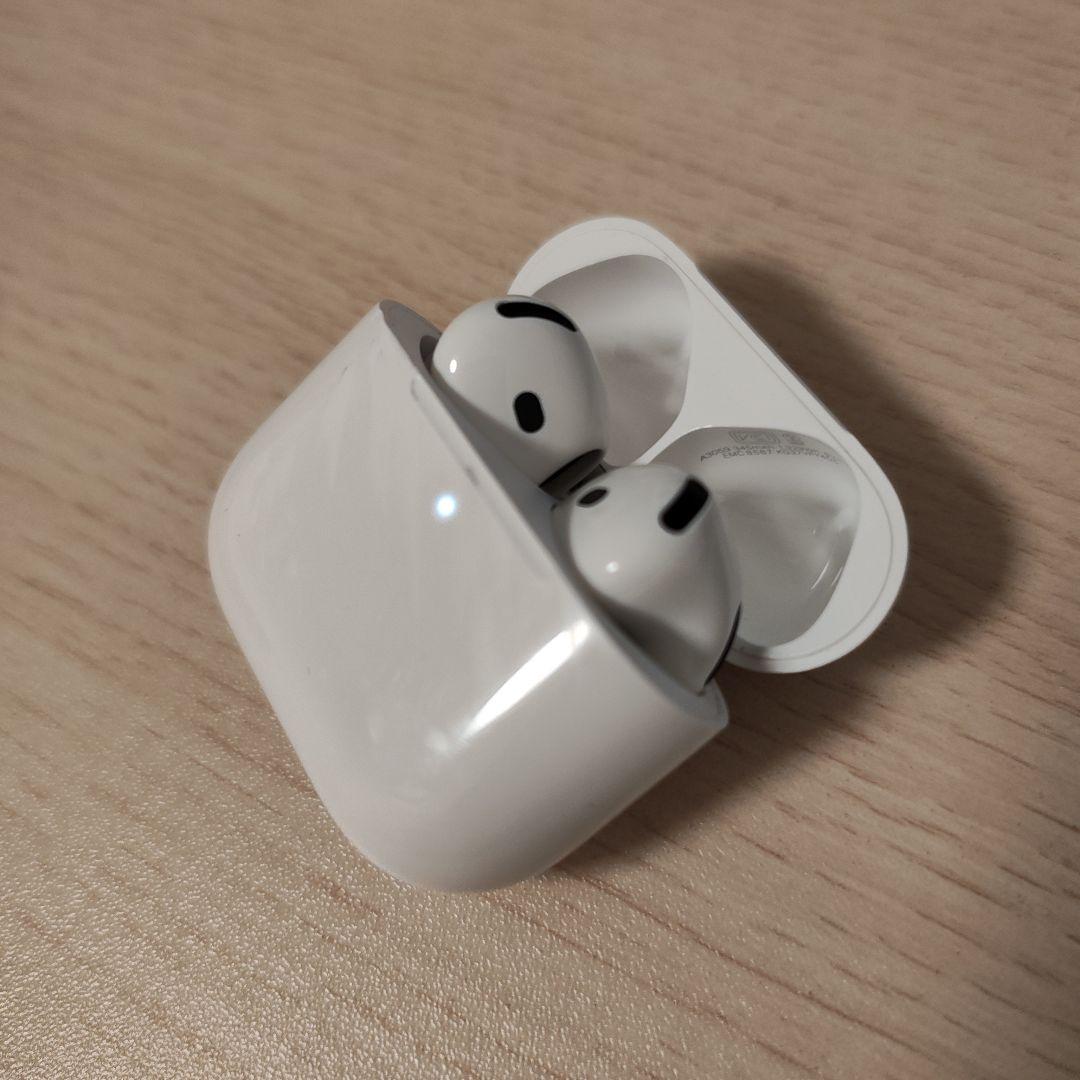 Apple AirPods 4 アクティブノイズキャンセリング搭載モデル