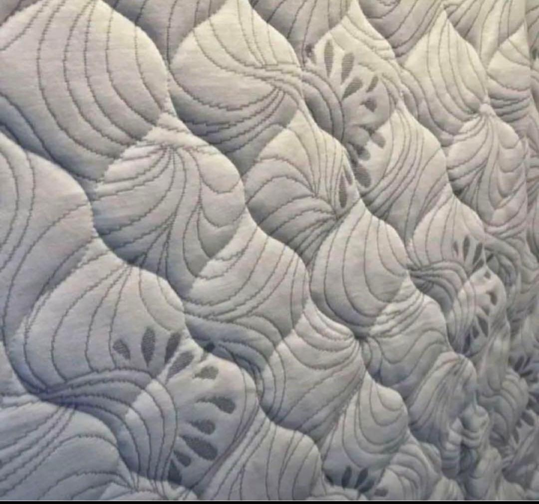 通気性抜群 “ブレスエアー エヴォリューションII” ＜クイーン＞シルバー