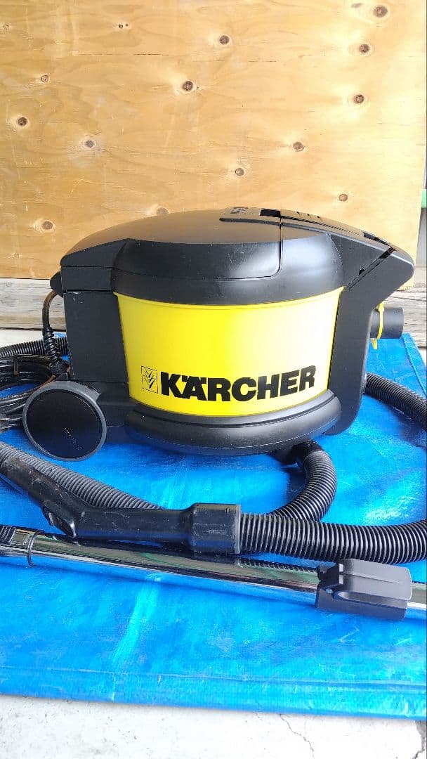KARCHER（T201） 掃除機 収納可能アクセサリー付き