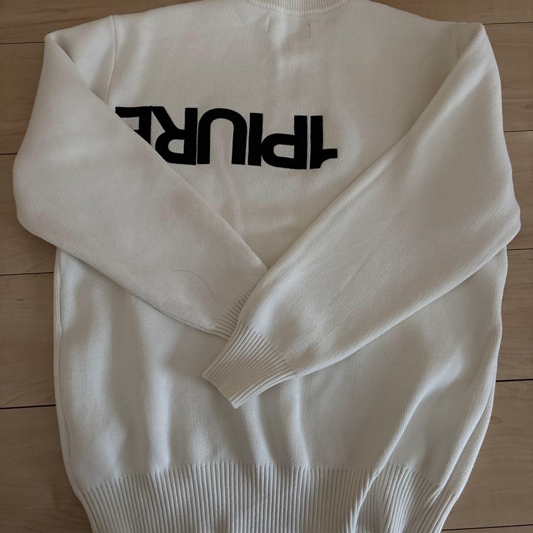 1PIU1UGUALE3 RELAXホワイトニットセーター