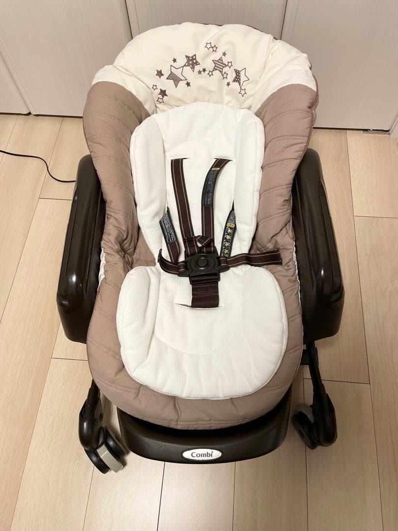 ✨️お値下げしました✨️combi ネムリラ オートスウィング