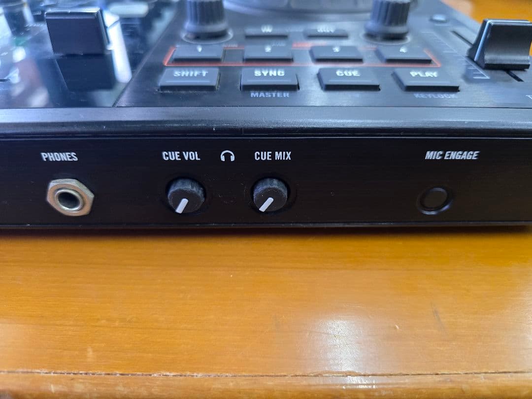 TRAKTOR　Control　s2mk1