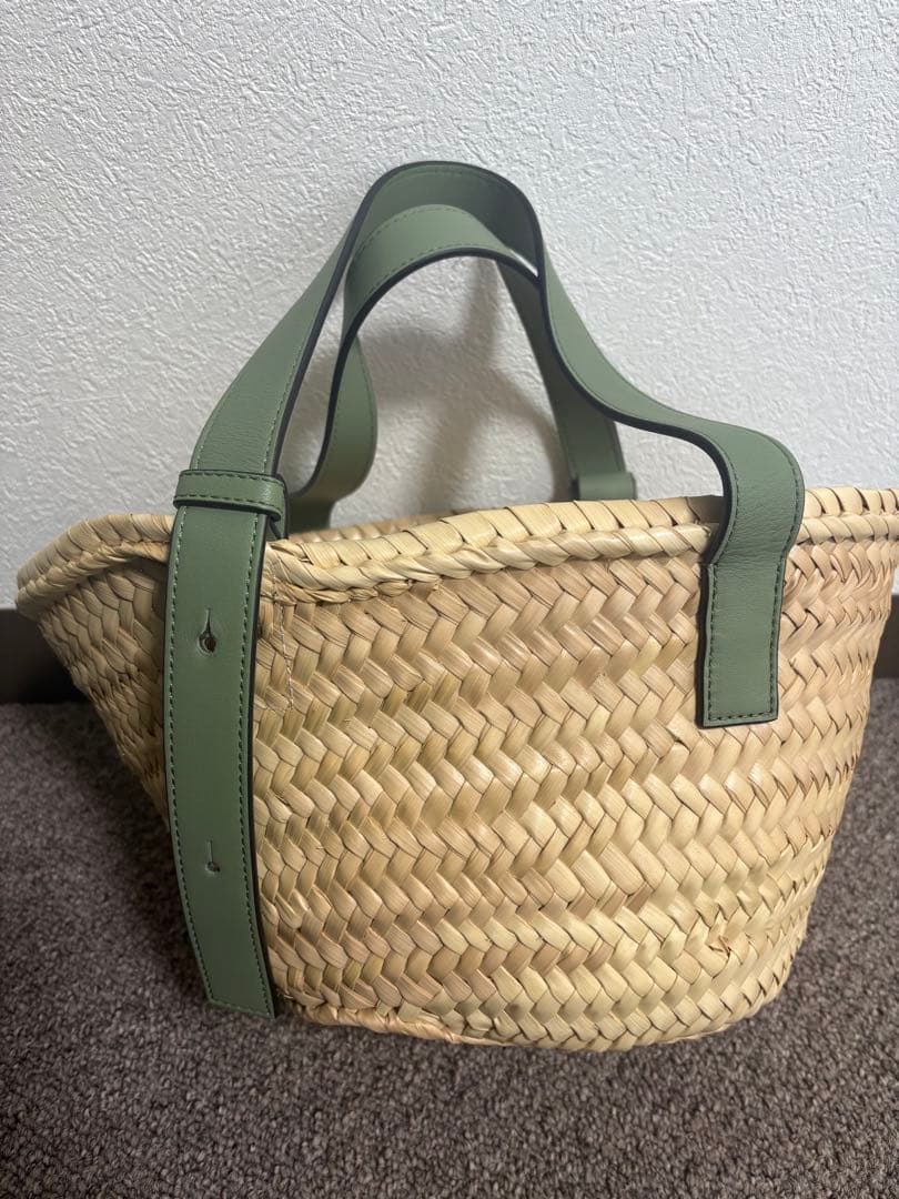 最終値下げ　限定カラー 人気 LOEWE バスケットバック グリーン