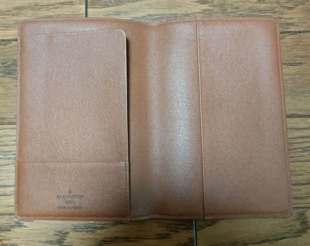 Yuming　　　LOUIS VUITTON モノグラムパスポートケース