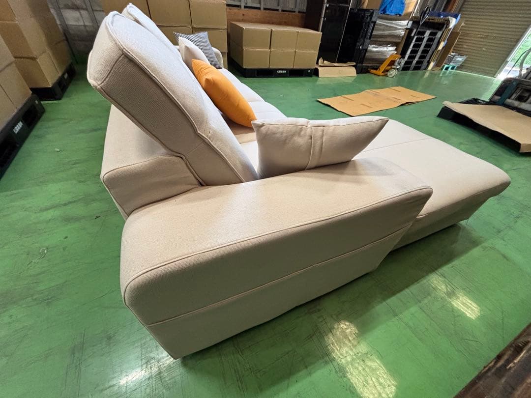 ベージュ L字型ファブリックソファ カウチ付き