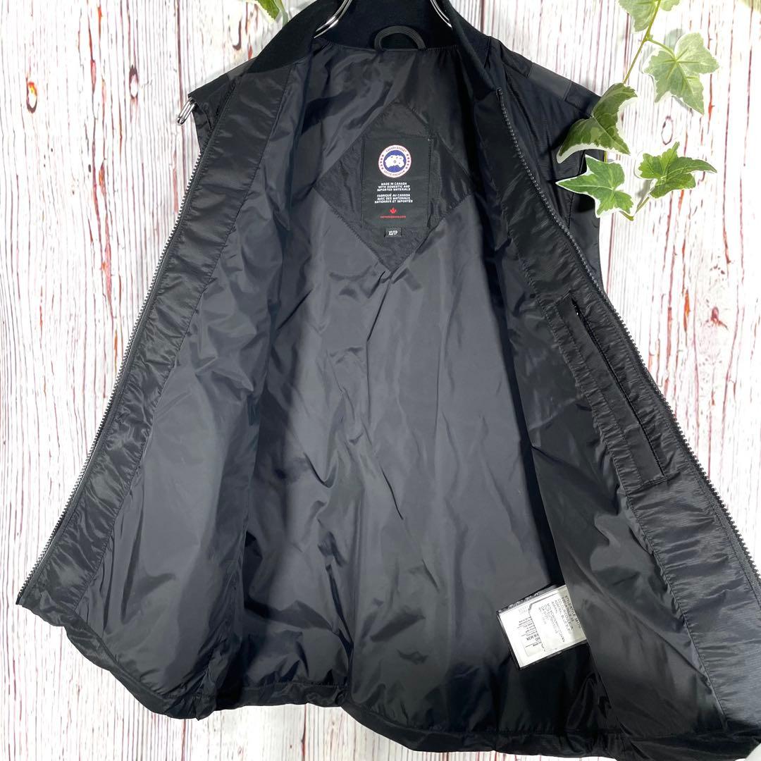 【美品】  カナダグース　ダウンベスト　 黒　ロゴ