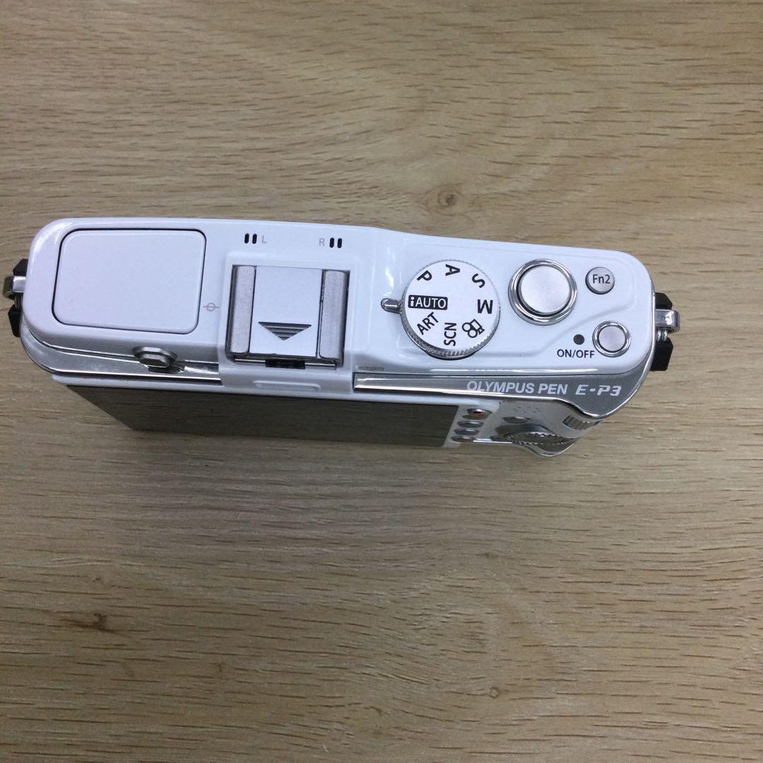 130/オリンパス　PEN E–P3 本体　ホワイト