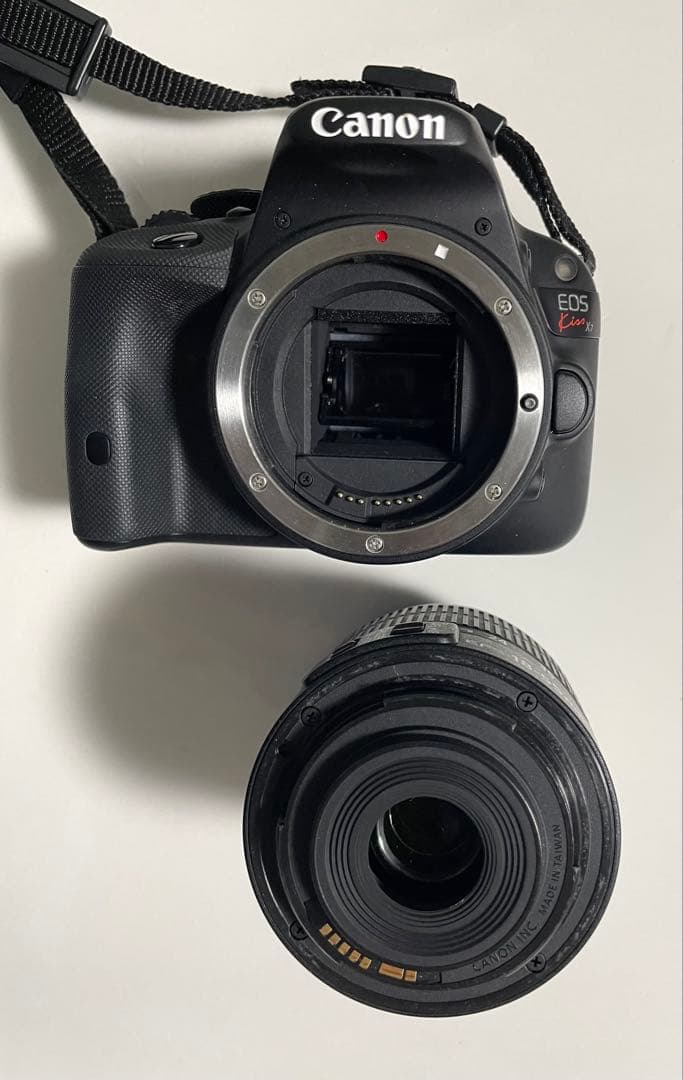 CANONデジタル一眼レフカメラEOS KissX7充電器ストラップバッテリー付