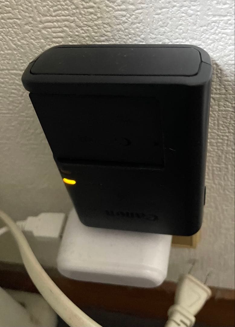 CANONデジタル一眼レフカメラEOS KissX7充電器ストラップバッテリー付