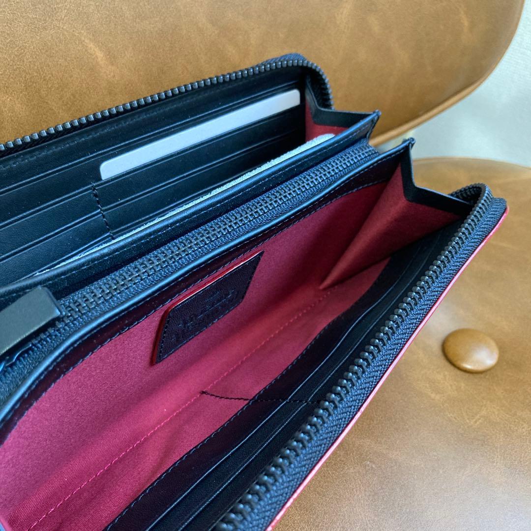 Vivienne Westwood 長財布 レッドロゴ