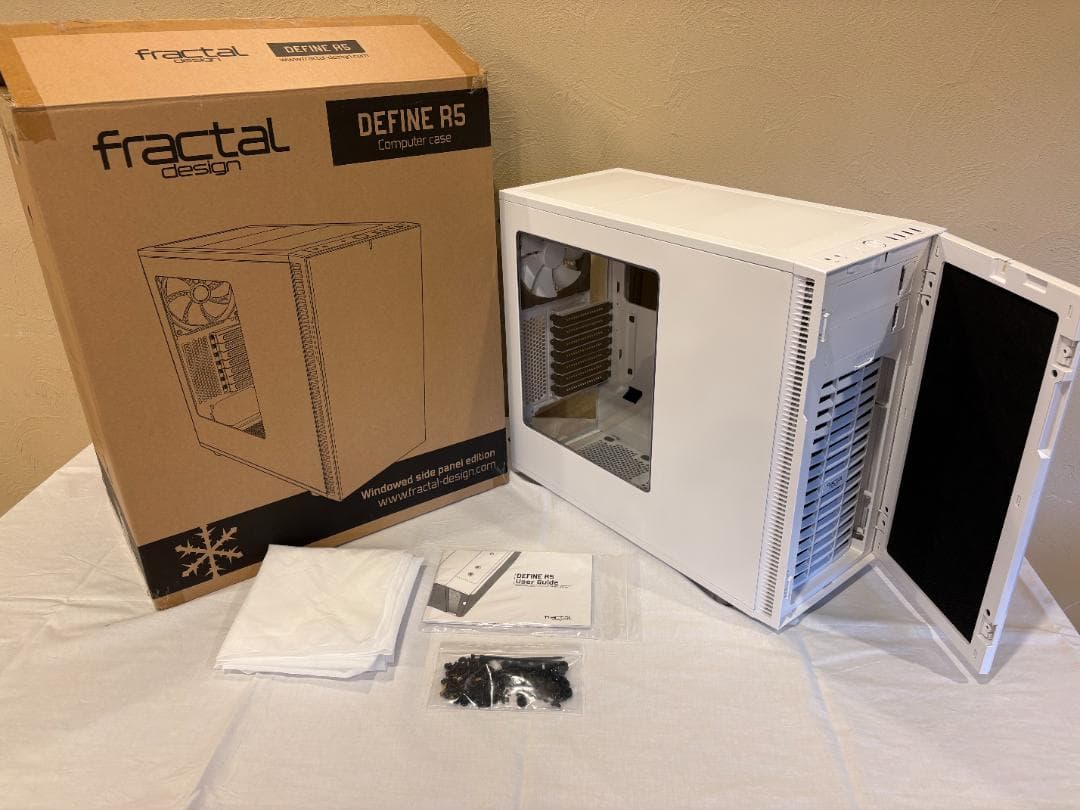 【美品完品】Fractal Design Define R5 Window 白