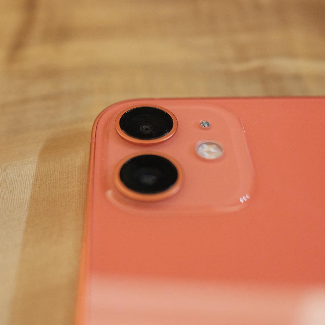 【訳あり品】iPhone 12 mini red docomo SIMフリー