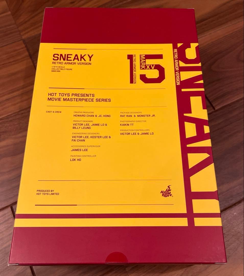 ⭐️売切必至‼️ホットトイズアイアンマンマーク１５⭐︎レトロアーマー版1/6スニーキー