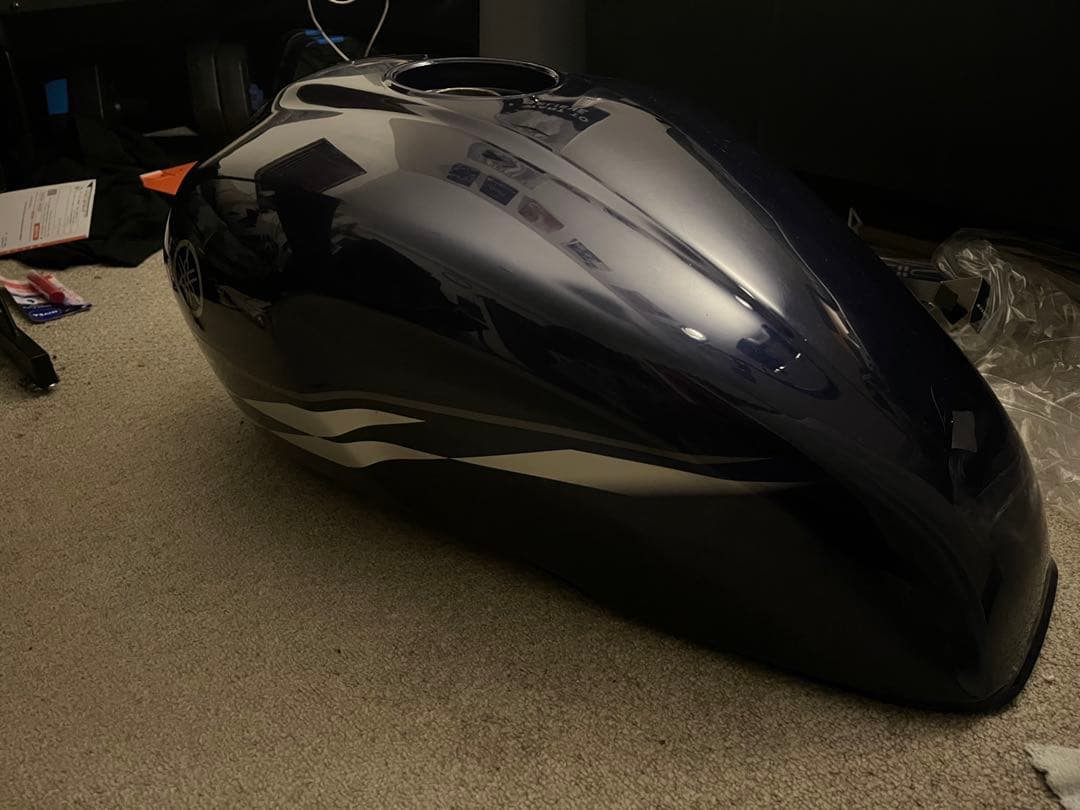 ゆー　　　　YAMAHA xjr400r 4hm タンク　純正カラー　外装