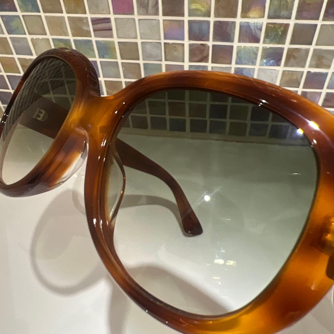 Gucci グッチ　ブラウン サングラス　ケース付き