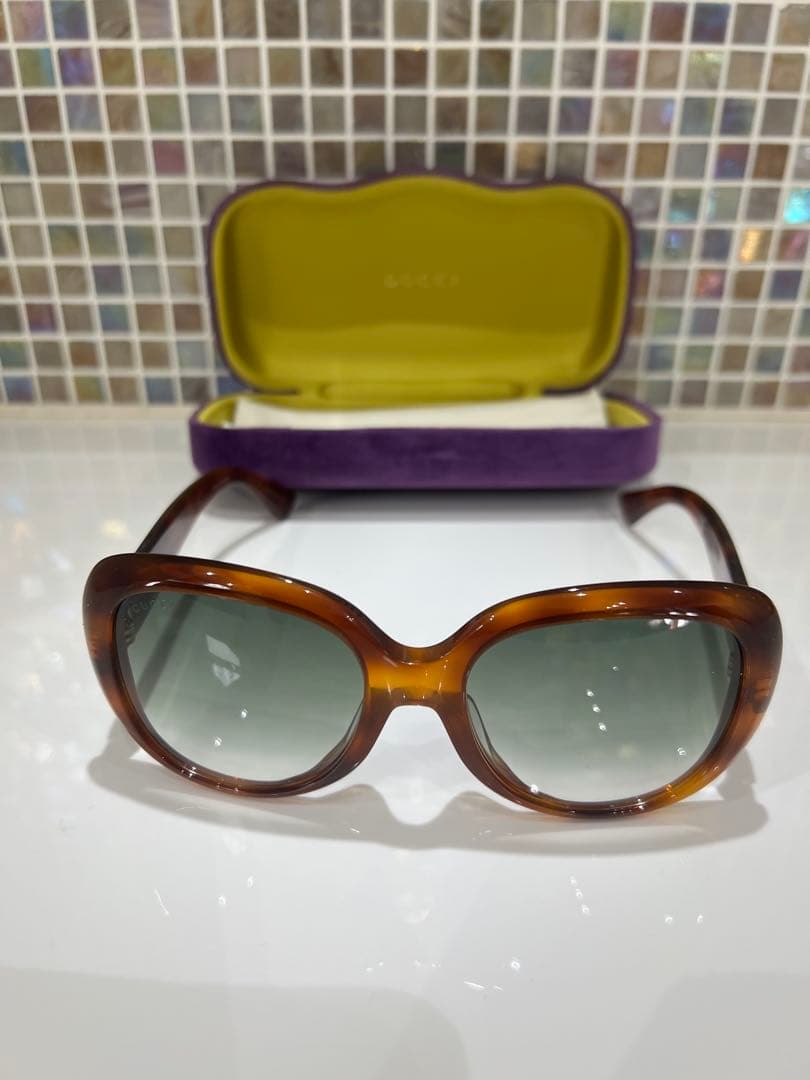 Gucci グッチ　ブラウン サングラス　ケース付き