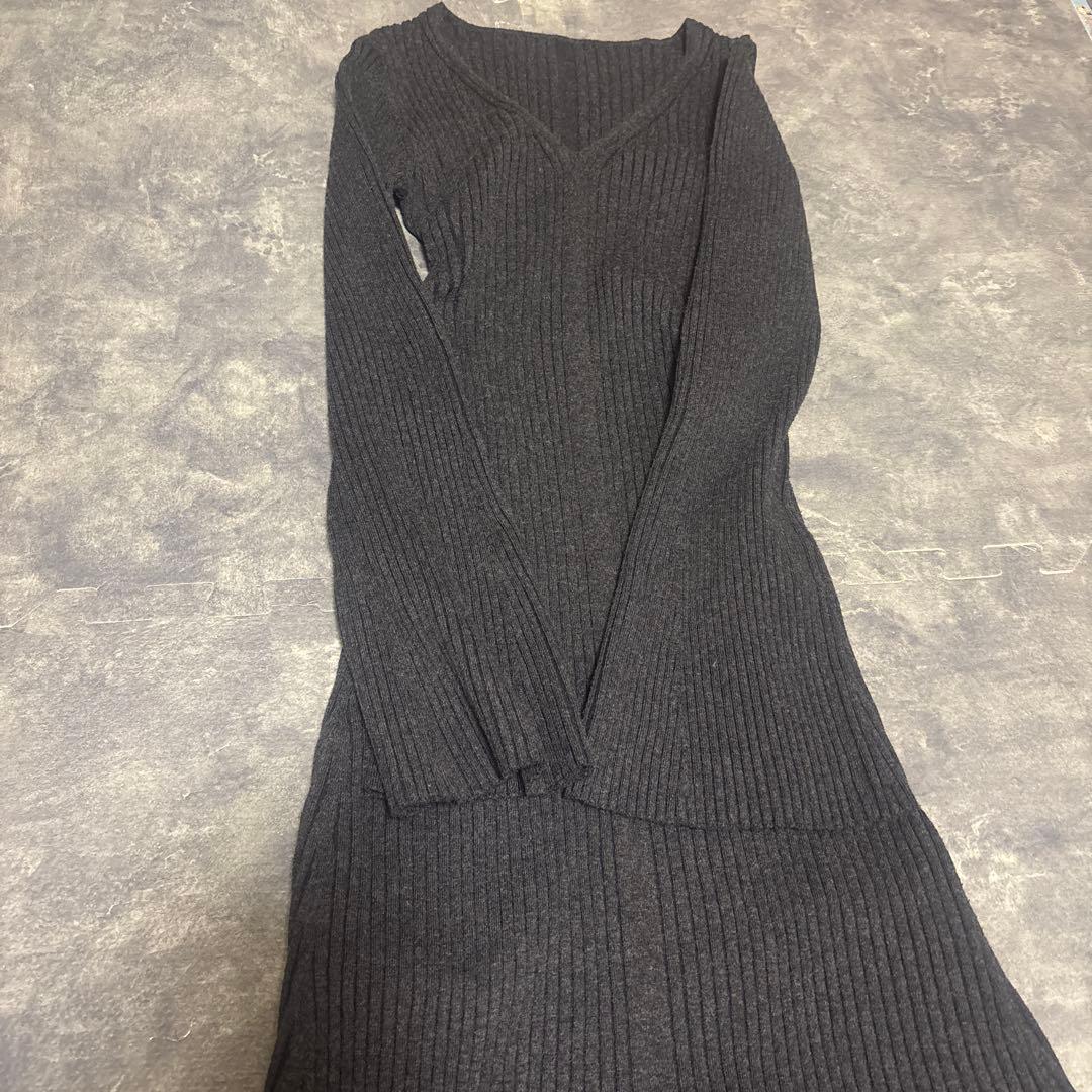 anuans セミマーメイドニットワンピース　チャコールグレイ