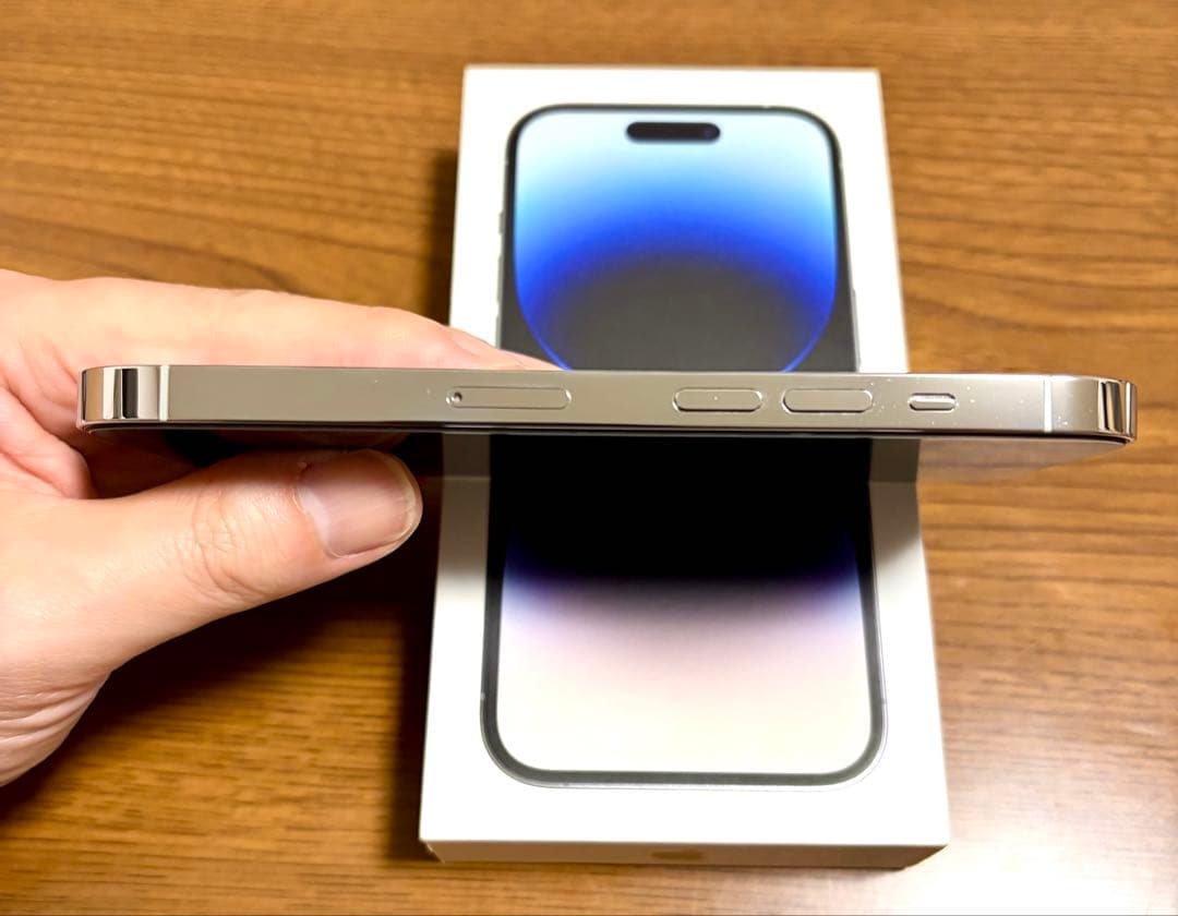 Apple iPhone 14 Pro 256GB シルバー 本体