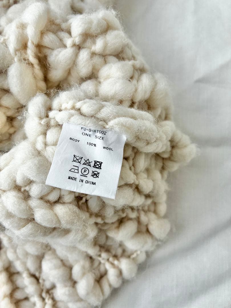 フミカ_ウチダ SPACE DYED HAND KNITTED VEST