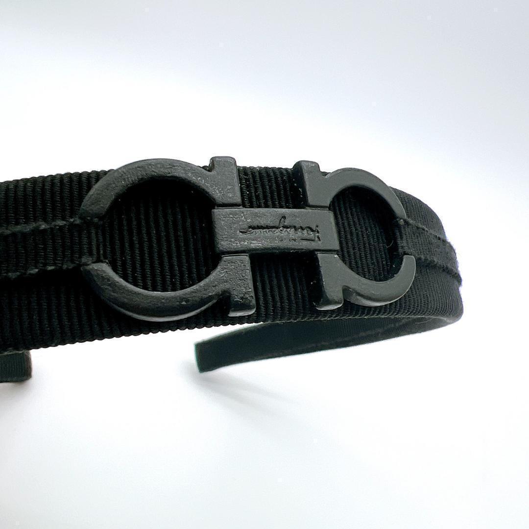 サルヴァトーレフェラガモ カチューシャ ガンチーニ 髪留め 　c580