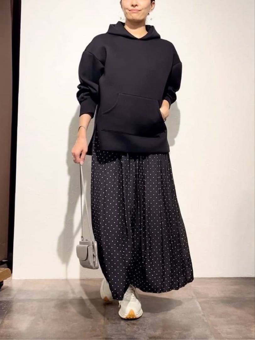 BEARDSLEY ダンボールパーカー 黒 フード付き