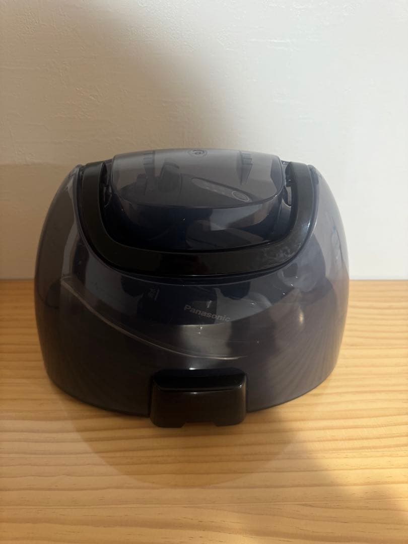 Panasonic スチームアイロン 黒 NI-WL709-K 2025年製