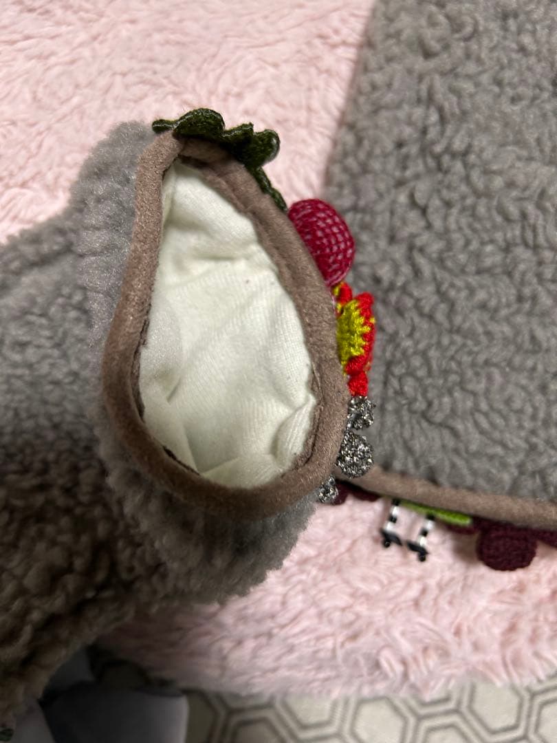 アルベロベロ　オンリーワン ミトン　可愛い編み込みつき。　未使用