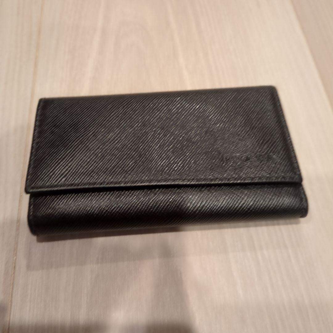 プラダ　キーケース