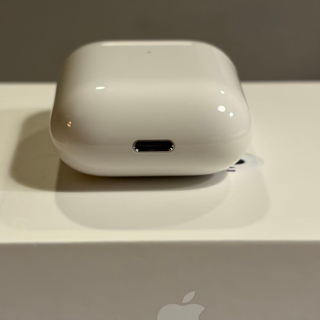 イヤホン AirPods2 with Wireless Charging Case