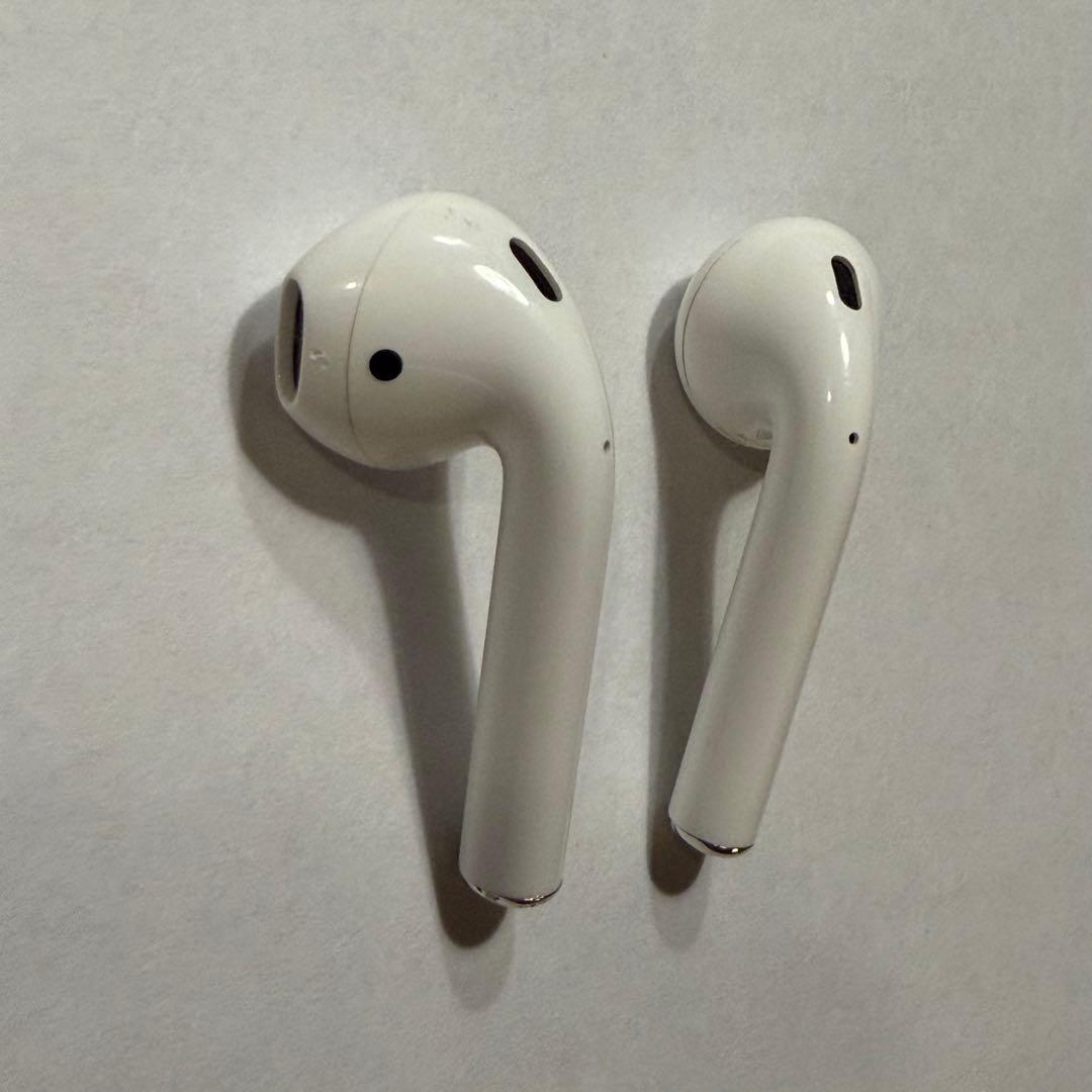 イヤホン AirPods2 with Wireless Charging Case