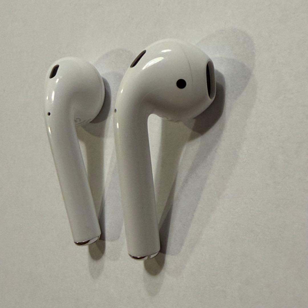 イヤホン AirPods2 with Wireless Charging Case