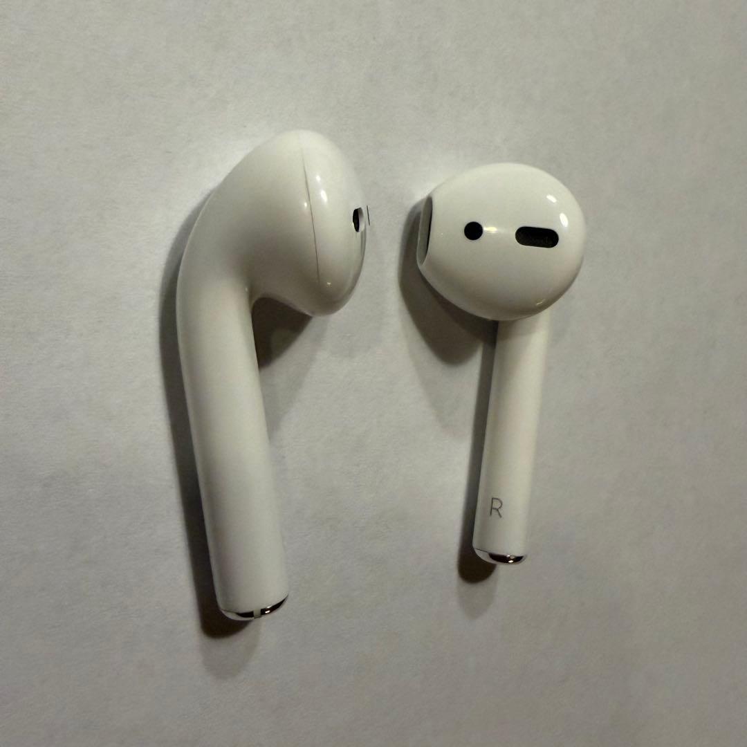 イヤホン AirPods2 with Wireless Charging Case