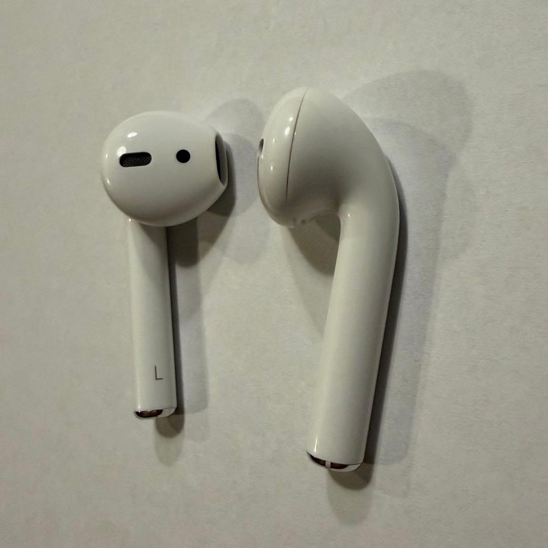 イヤホン AirPods2 with Wireless Charging Case