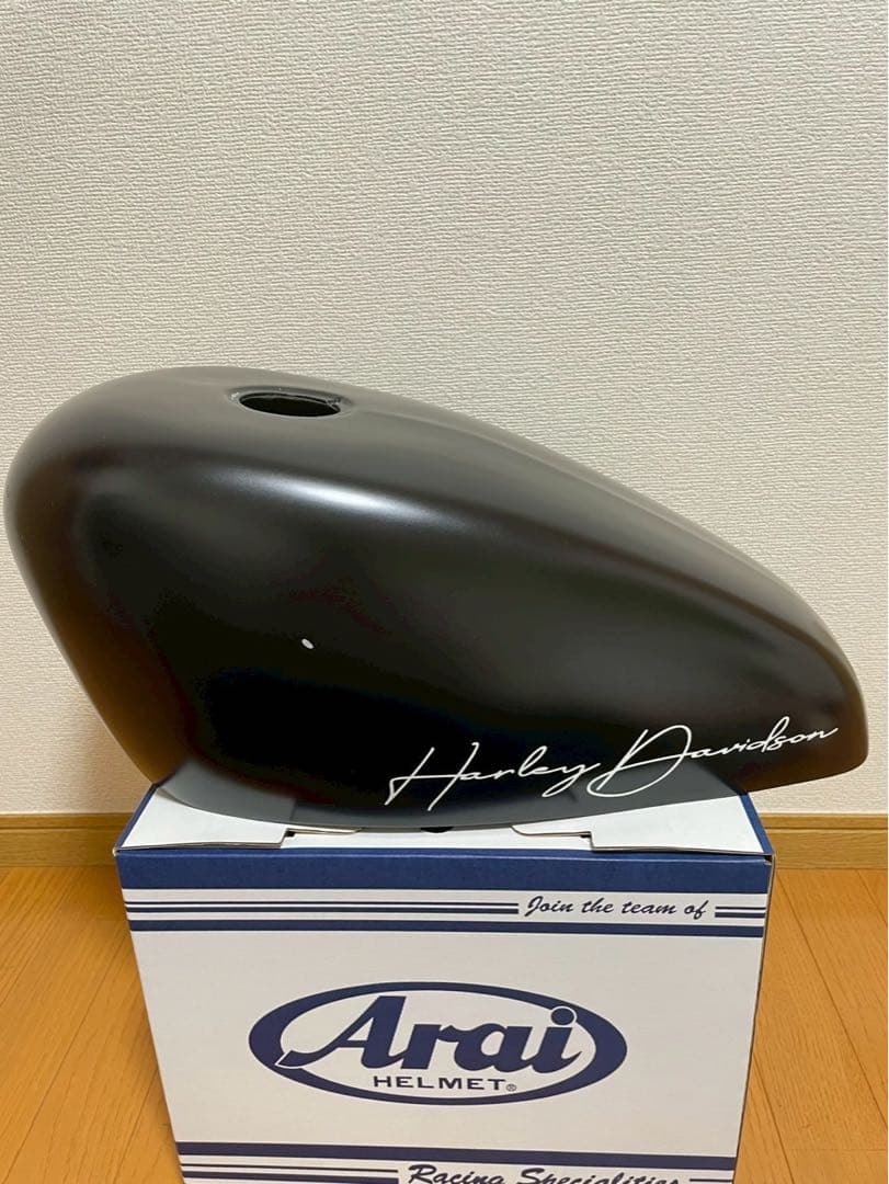 サイモンカスタムタンクカバー　ハーレー　スポーツスター