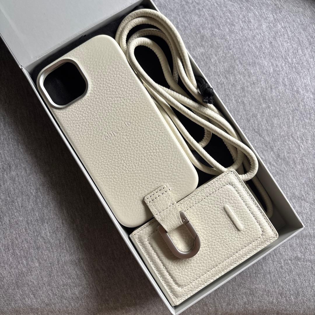 アイボリー レザー風 iPhoneケース ストラップ付き　iPhone15