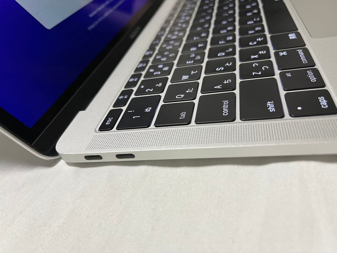 【美品/即使用可】MacBook Pro 13 2016 i7 16GB 箱付