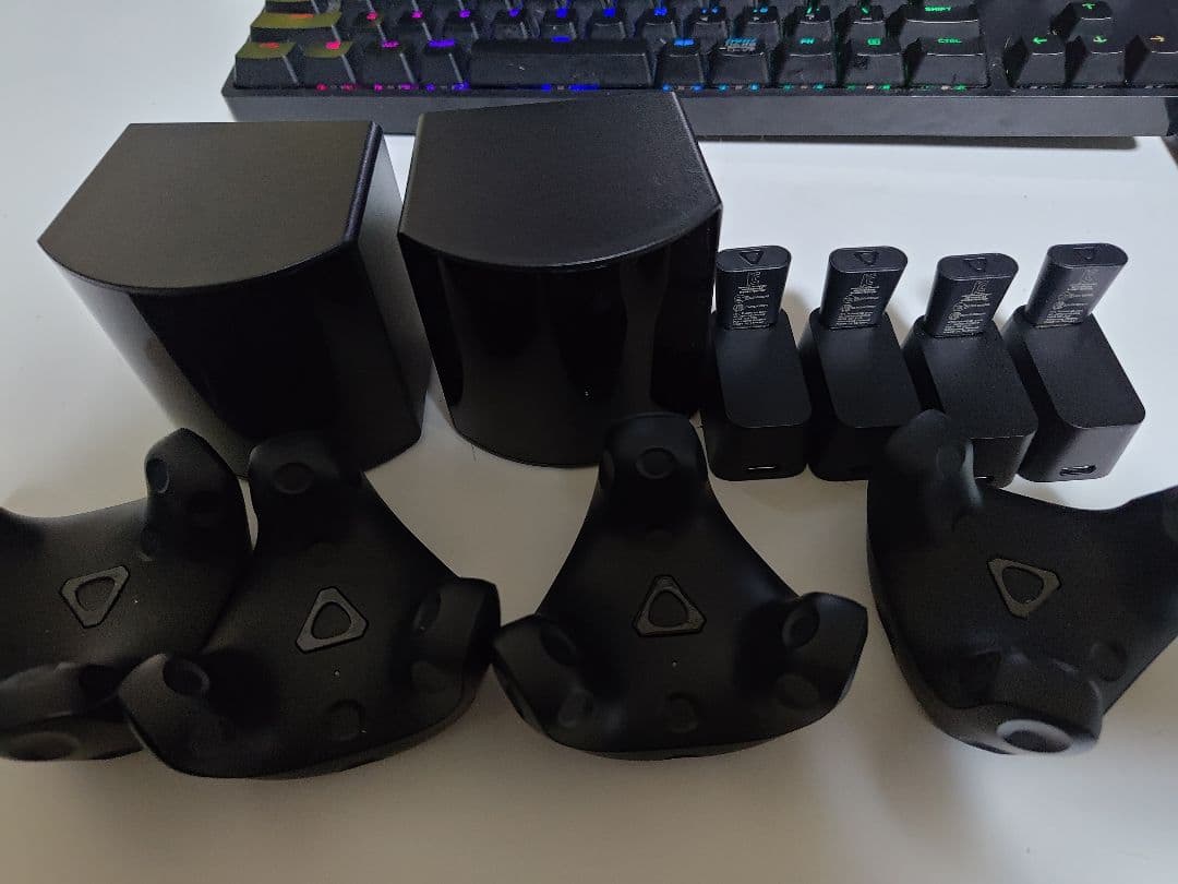 Viveトラッカー3.0 4個 BASE ステーション2.0 2個セット