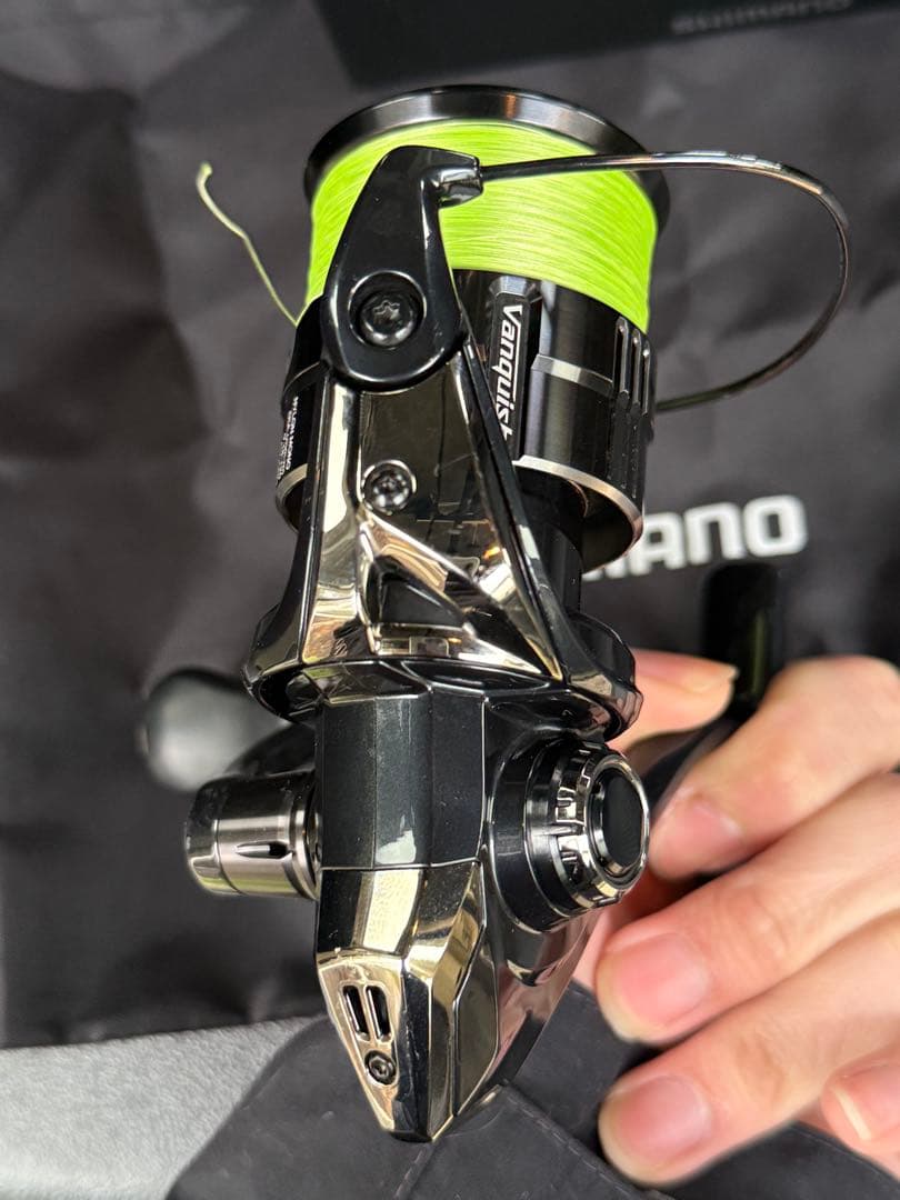 19 ヴァンキッシュ　2500S