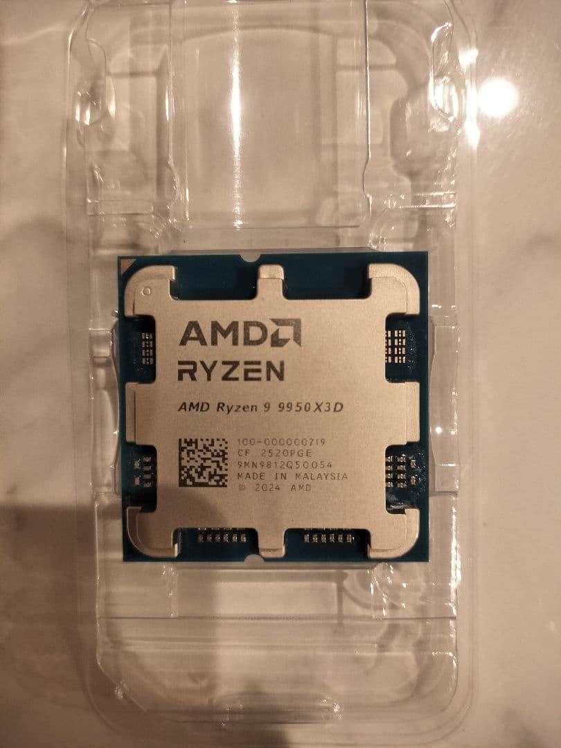 M*1様 AMD Ryzen 9 9950X3D CPU びし美品　本体のみ