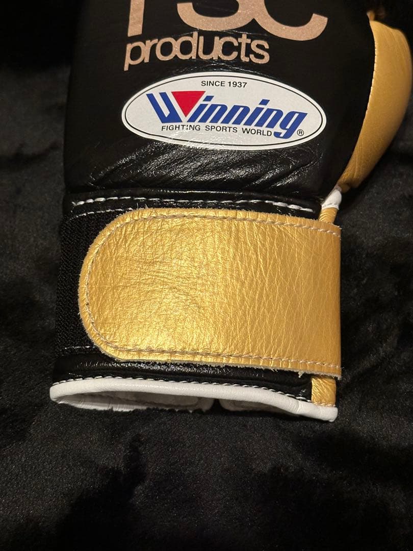 Winning RSC Products ボクシンググローブ 8oz 黒金
