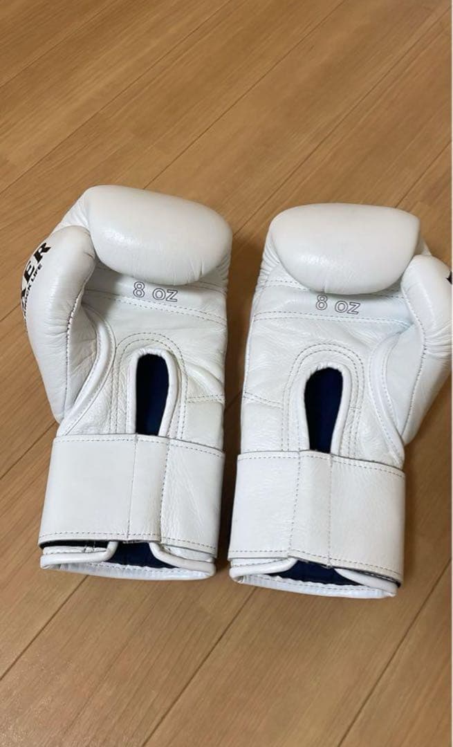BOXER ボクシンググローブ 8 oz ホワイト